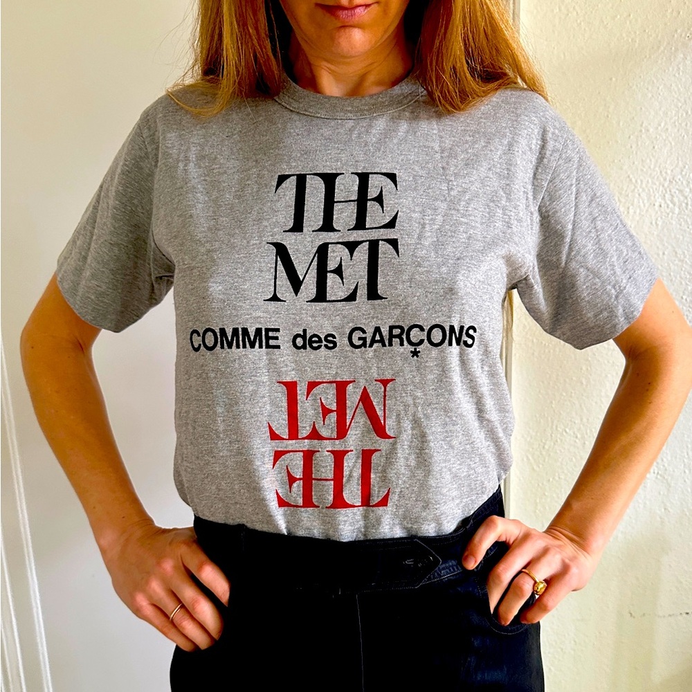 THE MET x Comme Des Garçon exhibition tee NWT Heathered Grey Small